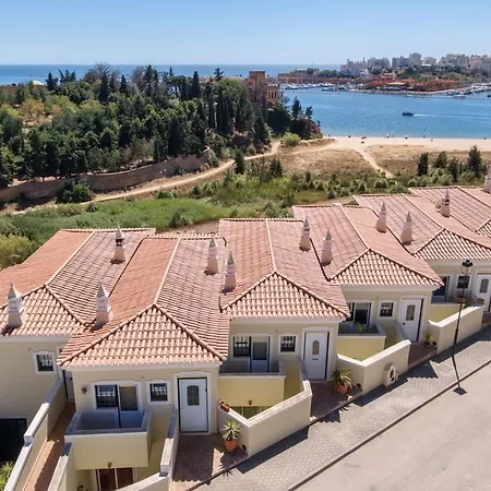 Front Line Townhouse Nº6 In Ferragudo, Sea Views *